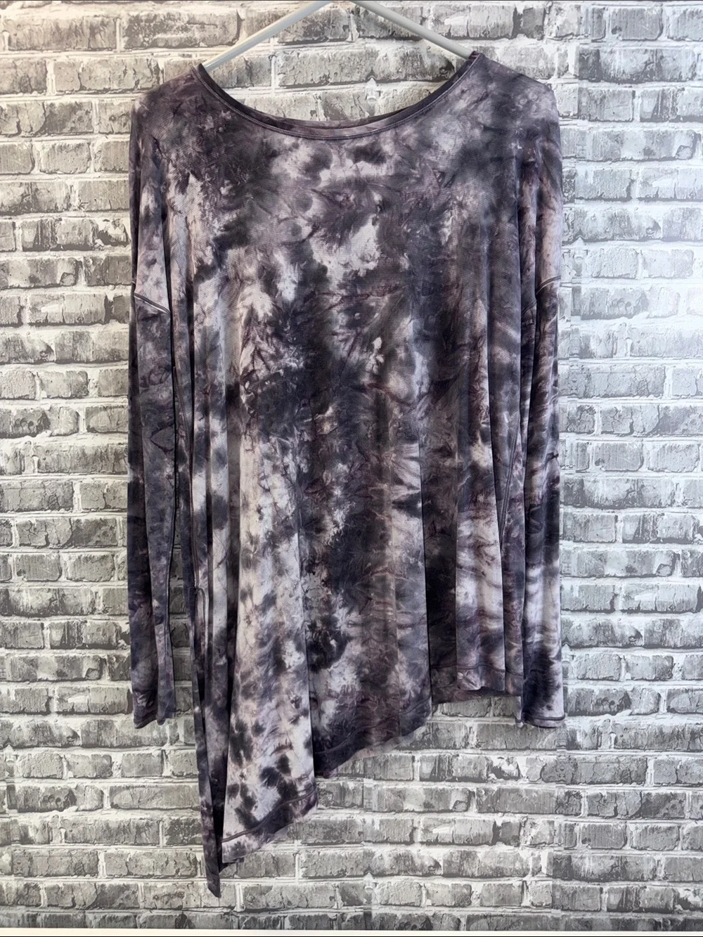 Women's Lululemon Tie-Dye Long Sleeve Asymmetrical Top - Gray/Purple
